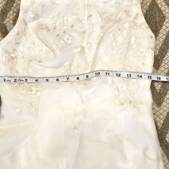 Venus White Embroidered 2pc Wedding Dress 12 - Picture 13 of 14
